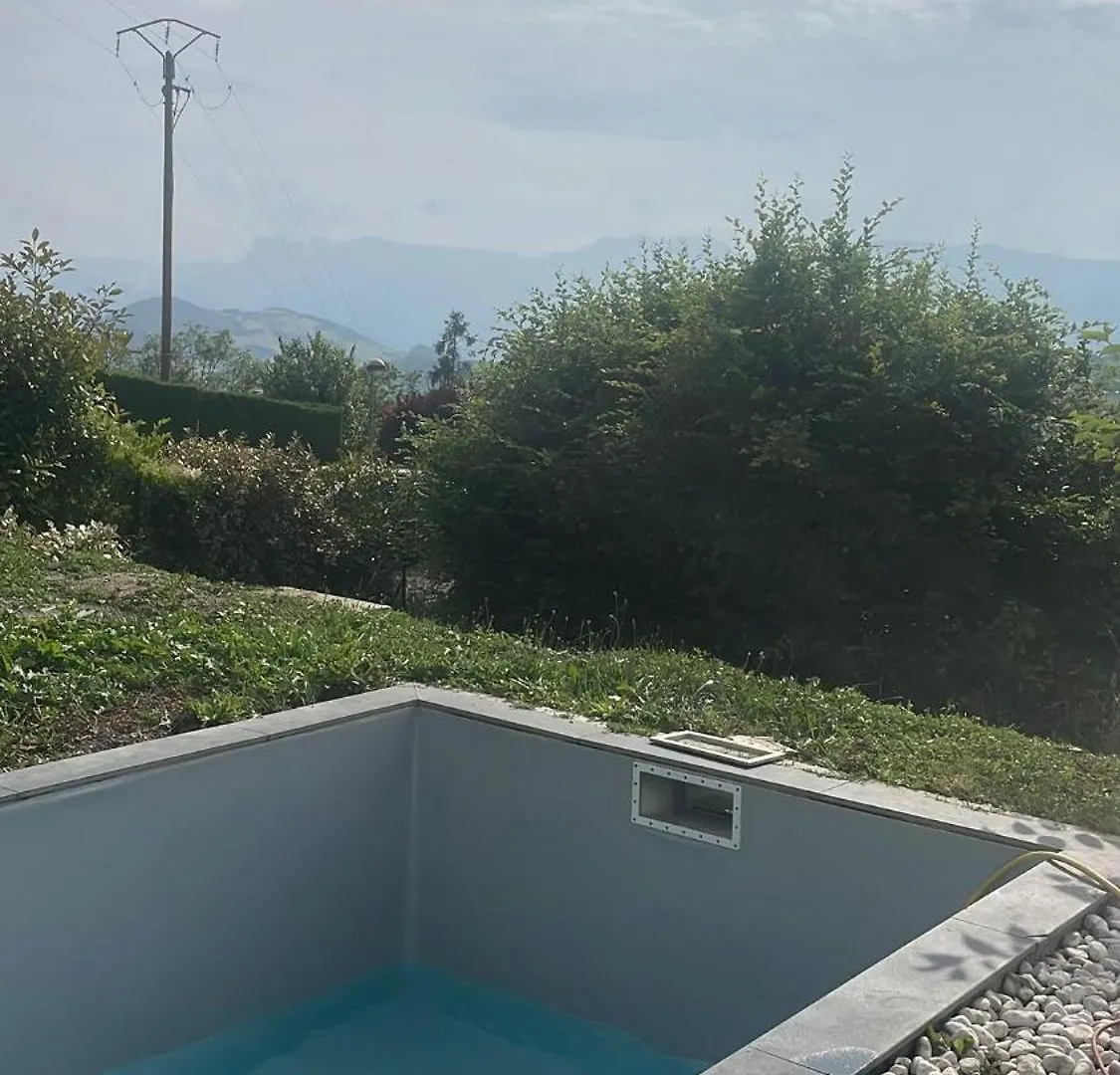 La Villa Du Silence Ouvrier Saint-Martin-dʼUriage Fransa
